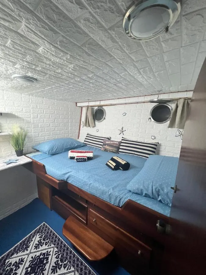 Boat & Breakfast Alicudi Bed & Breakfast Alghero
