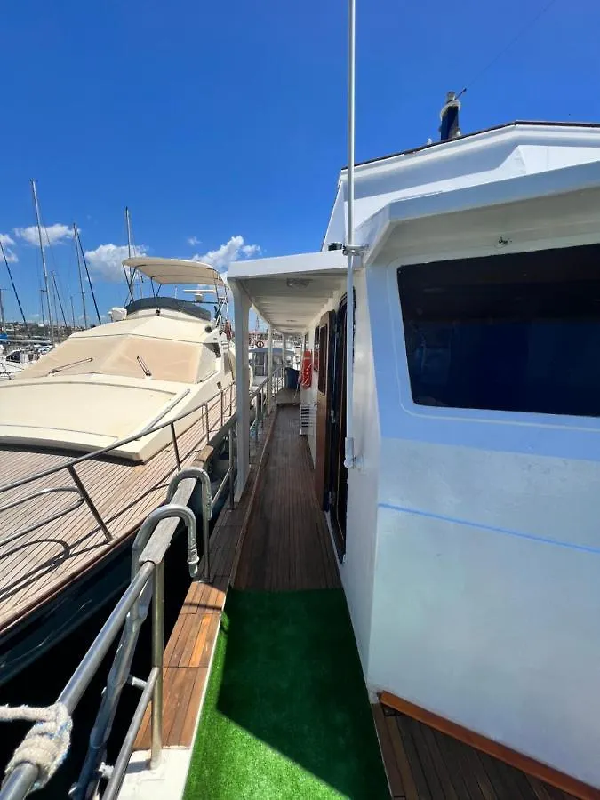 Boat & Breakfast Alicudi Bed & Breakfast Alghero Italy