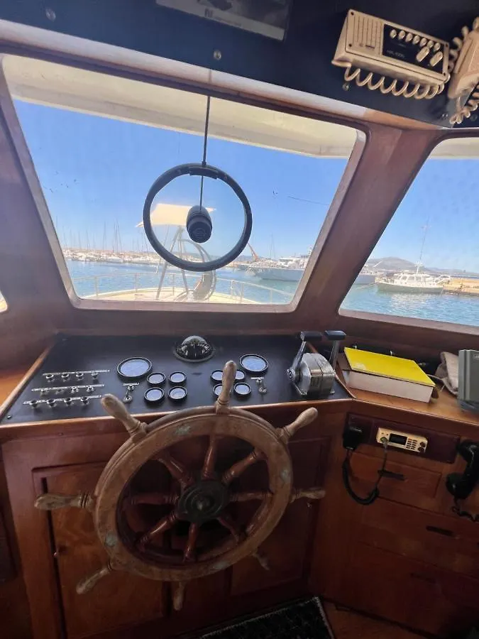 Boat & Breakfast Alicudi Bed & Breakfast Alghero Italy