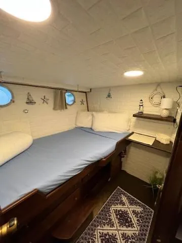 알게로 Boat & Breakfast Alicudi B&B 0*,  이탈리아